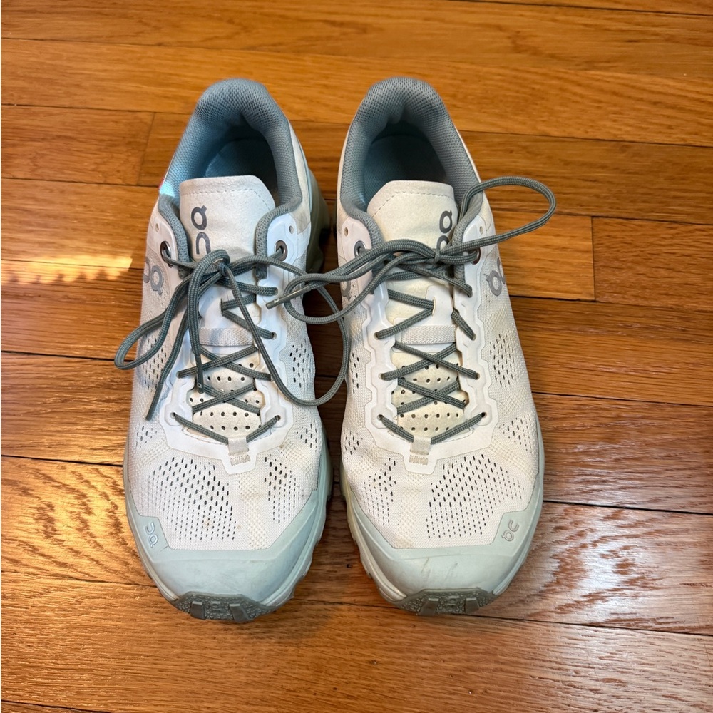 On Running White and Gray Women's Running Shoe cloudventure